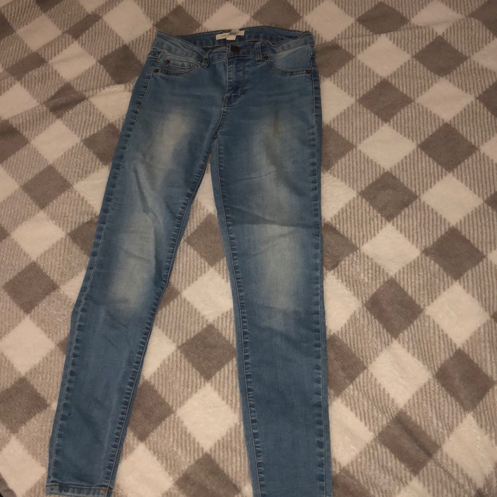 Straight leg light jeans  size 26